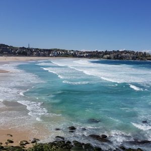 מהם החופים המומלצים בבאלי? האם ישנם חופים פחות מפורסמים שיכולים להיות מומלצים לביקור?