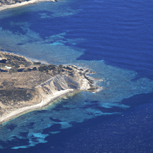 5. נוף אווירי עוצר נשימה של קו החוף של קפריסין.